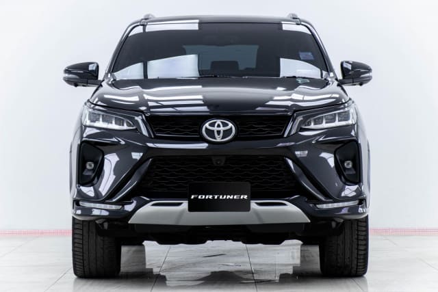 2021 TOYOTA Fortuner