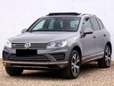 2016 VOLKSWAGEN Touareg