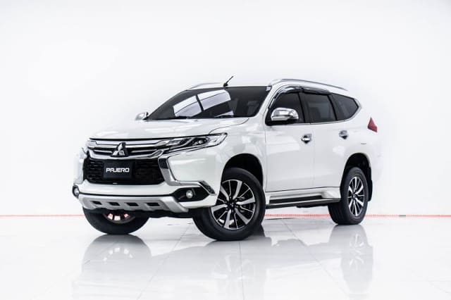 2017 MITSUBISHI Pajero, 