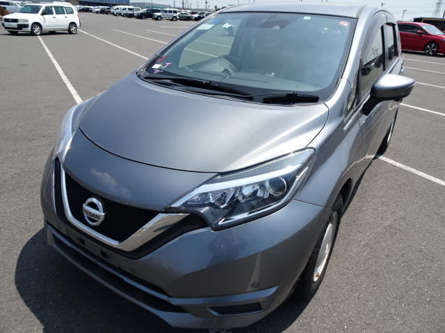 2017 NISSAN Note