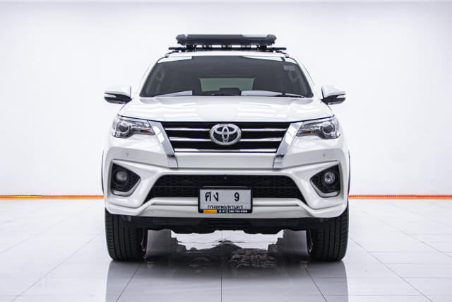 2017 TOYOTA Fortuner