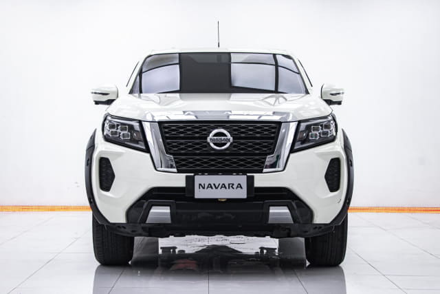 2021 NISSAN Navara