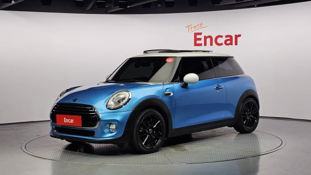 2017 Mini Cooper, 