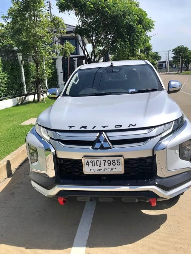 2020 MITSUBISHI Triton