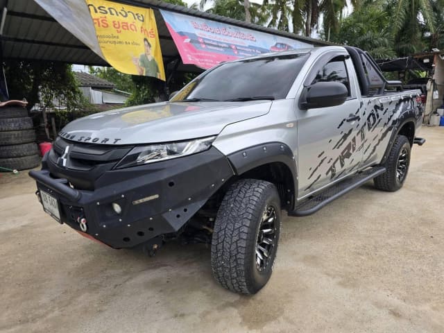 2023 MITSUBISHI Triton