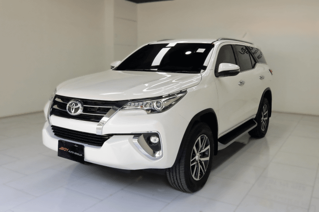 2019 TOYOTA Fortuner