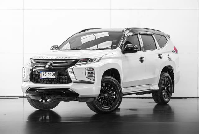 2020 MITSUBISHI Pajero