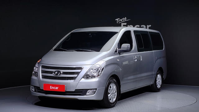 2017 HYUNDAI Grand Starex