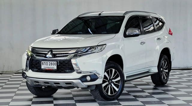 2017 MITSUBISHI Pajero, 