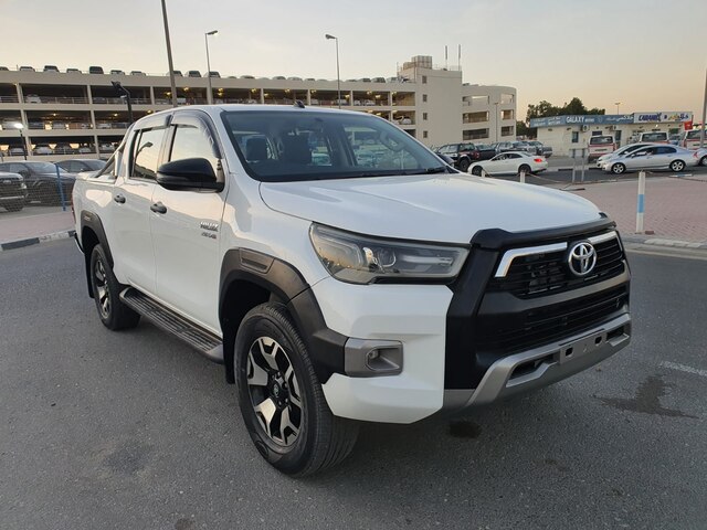 2018 TOYOTA Hilux