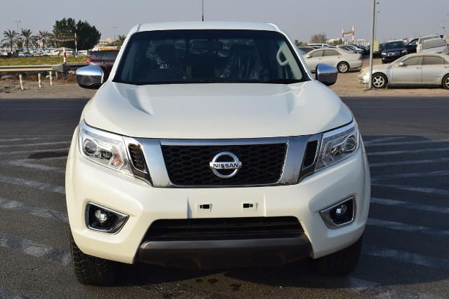 2016 NISSAN Navara