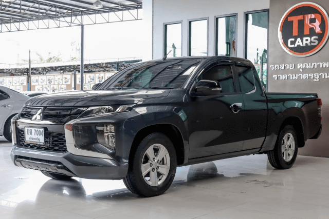 2022 MITSUBISHI Triton