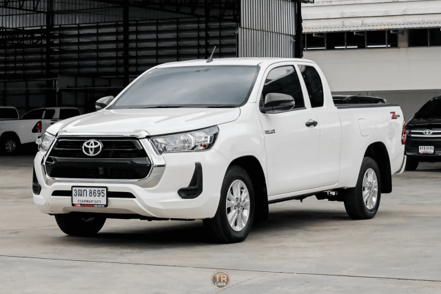 2021 TOYOTA Hilux