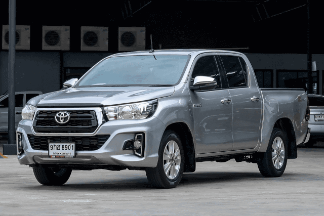 2020 TOYOTA Hilux