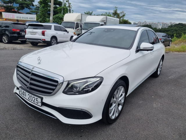 2019 MERCEDES-BENZ E-Class