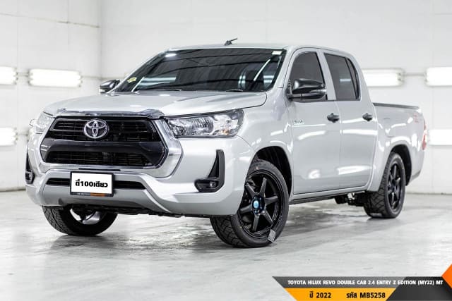 2022 TOYOTA Hilux