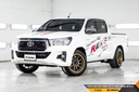 2019 TOYOTA Hilux