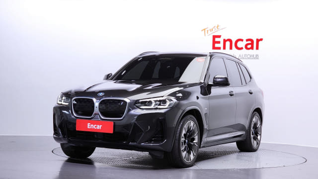 2022 BMW iX3