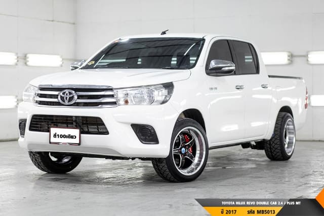 2017 TOYOTA Hilux