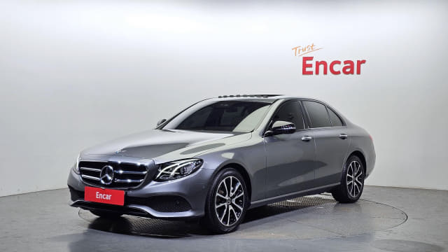 2020 MERCEDES-BENZ E-Class