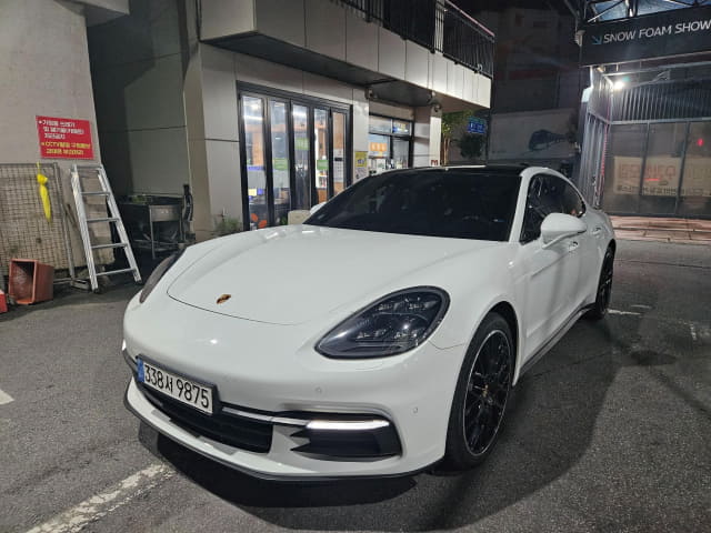 2018 Porsche Panamera