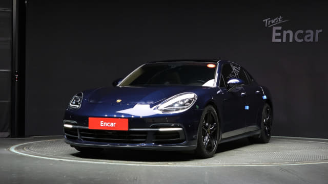 2018 Porsche Panamera