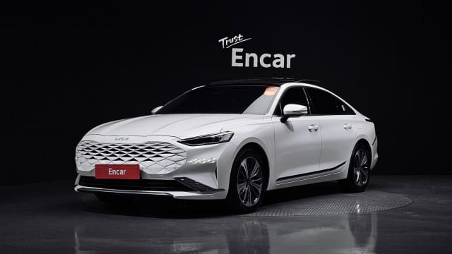 2022 KIA K8