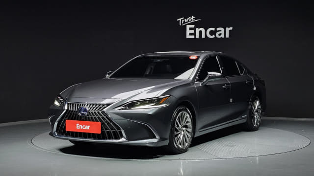 2022 LEXUS ES