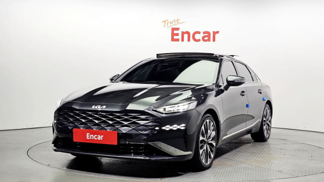 2022 KIA K8