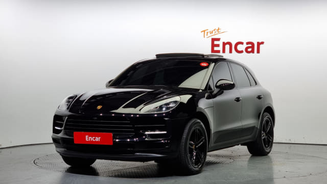 2021 Porsche MACAN