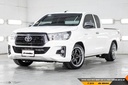 2019 TOYOTA Hilux