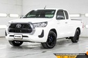 2021 TOYOTA Hilux