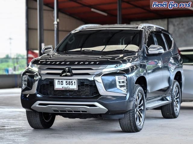 2019 MITSUBISHI Pajero