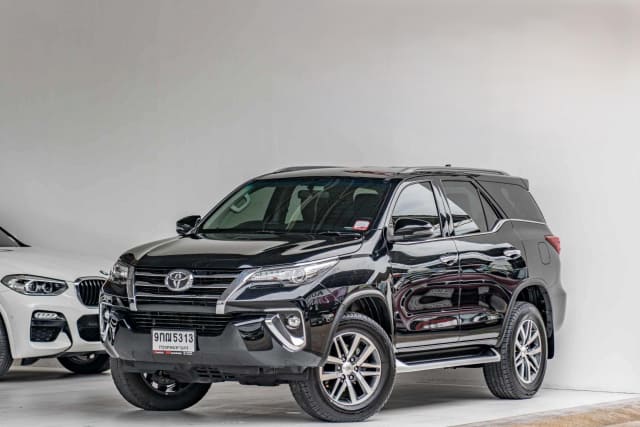 2019 TOYOTA Fortuner