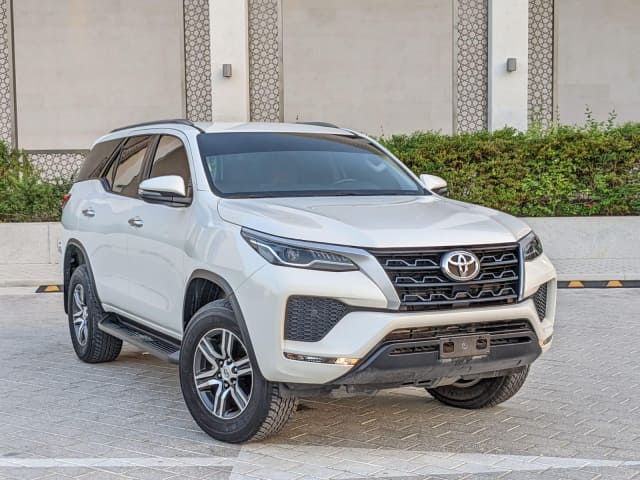 2022 TOYOTA Fortuner