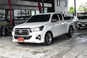 2019 TOYOTA Hilux