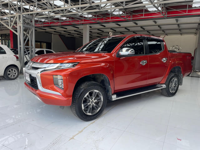 2020 MITSUBISHI Triton