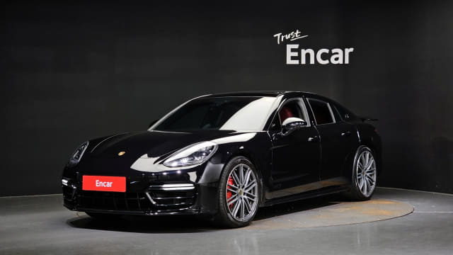 2019 Porsche Panamera