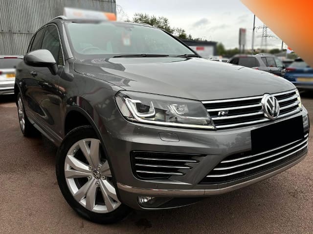 2017 VOLKSWAGEN Touareg