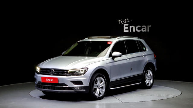 2020 VOLKSWAGEN Tiguan