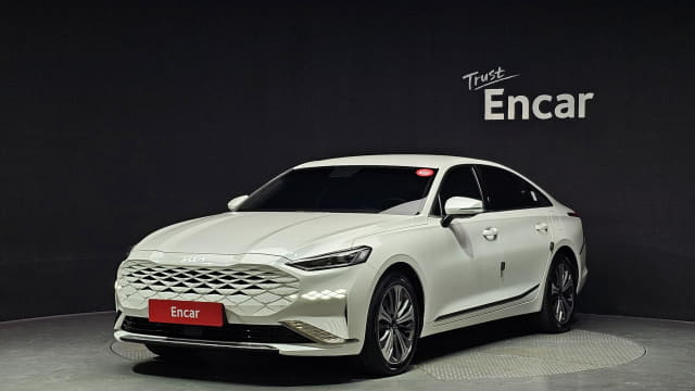2022 KIA K8