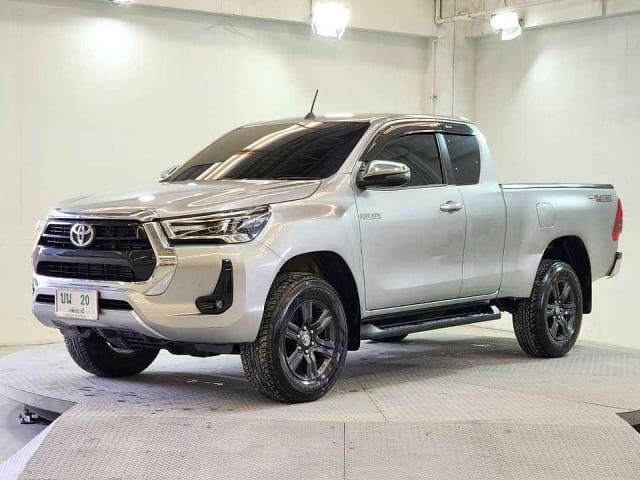 2022 TOYOTA Hilux