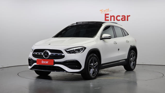 2022 MERCEDES-BENZ GLA-Class