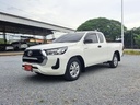 2021 TOYOTA Hilux