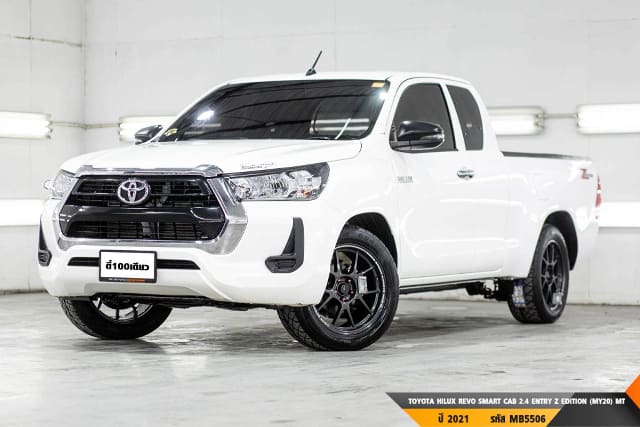 2021 TOYOTA Hilux