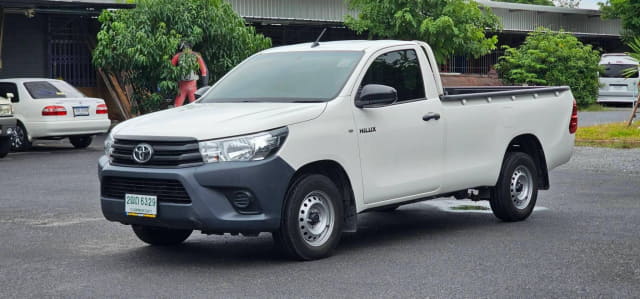 2018 TOYOTA Hilux