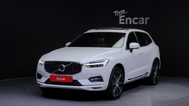 2020 VOLVO XC60