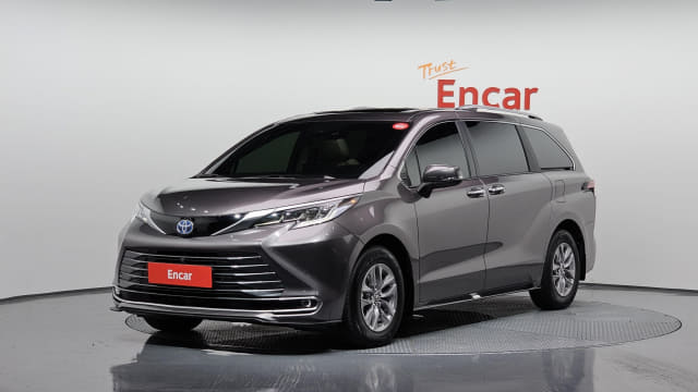 2022 TOYOTA Sienna