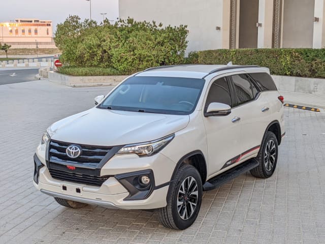 2018 TOYOTA Fortuner