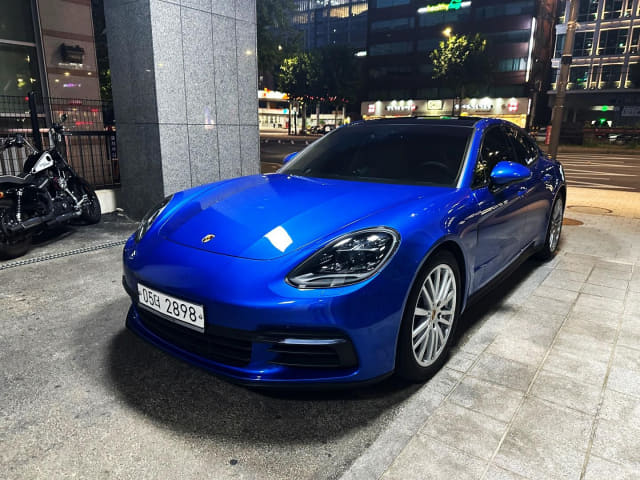 2018 Porsche Panamera